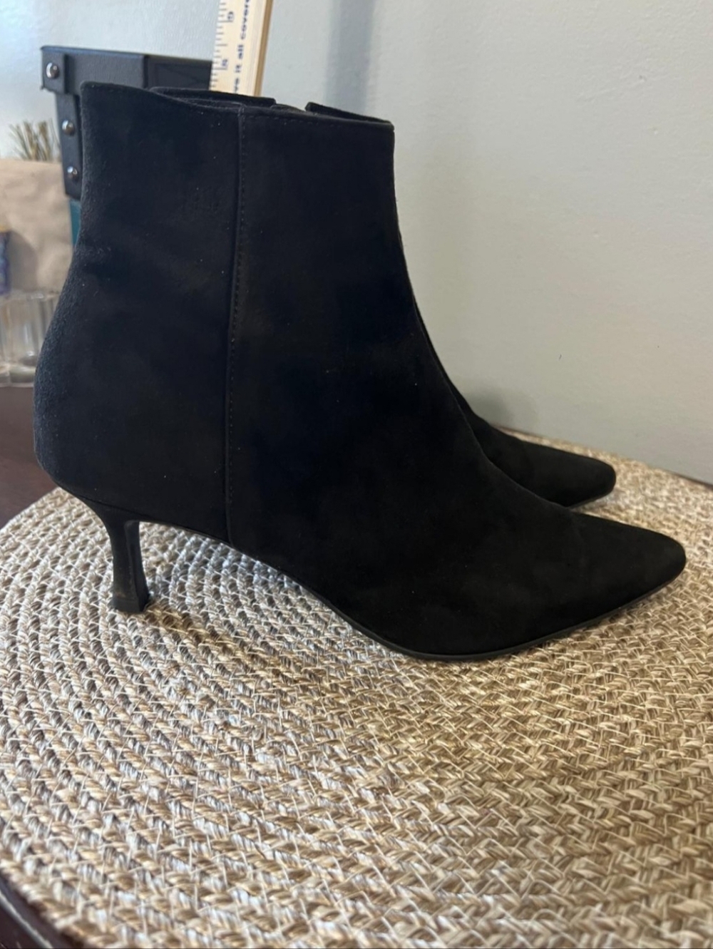 LOIRET Artisan Suede Ankle Boots – Handmade – Size 35.5 – Women's. - Picture 9 of 13
